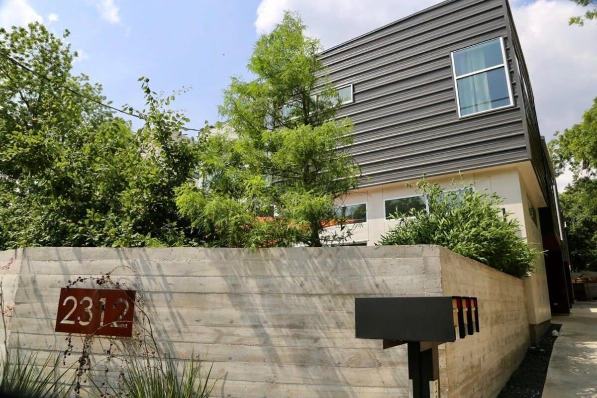 Stunning Modern Home W Pool & Hot Tub In Dt Austin Exterior foto
