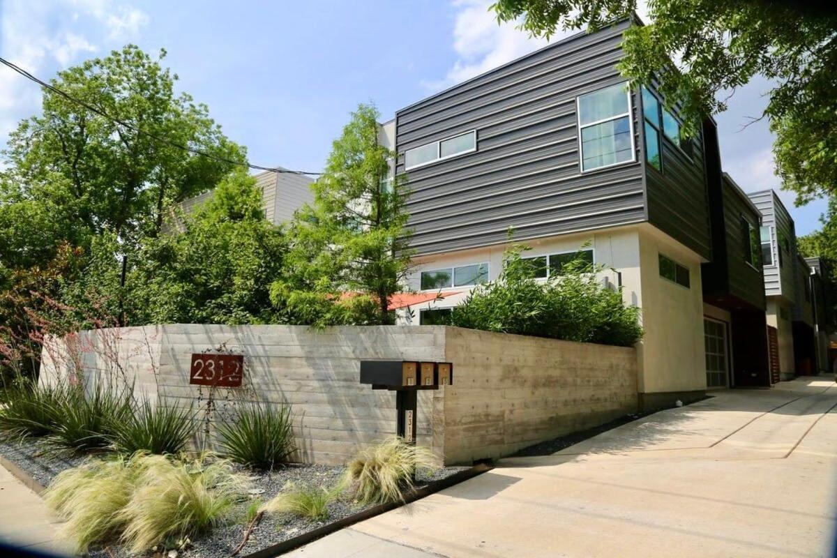 Stunning Modern Home W Pool & Hot Tub In Dt Austin Exterior foto