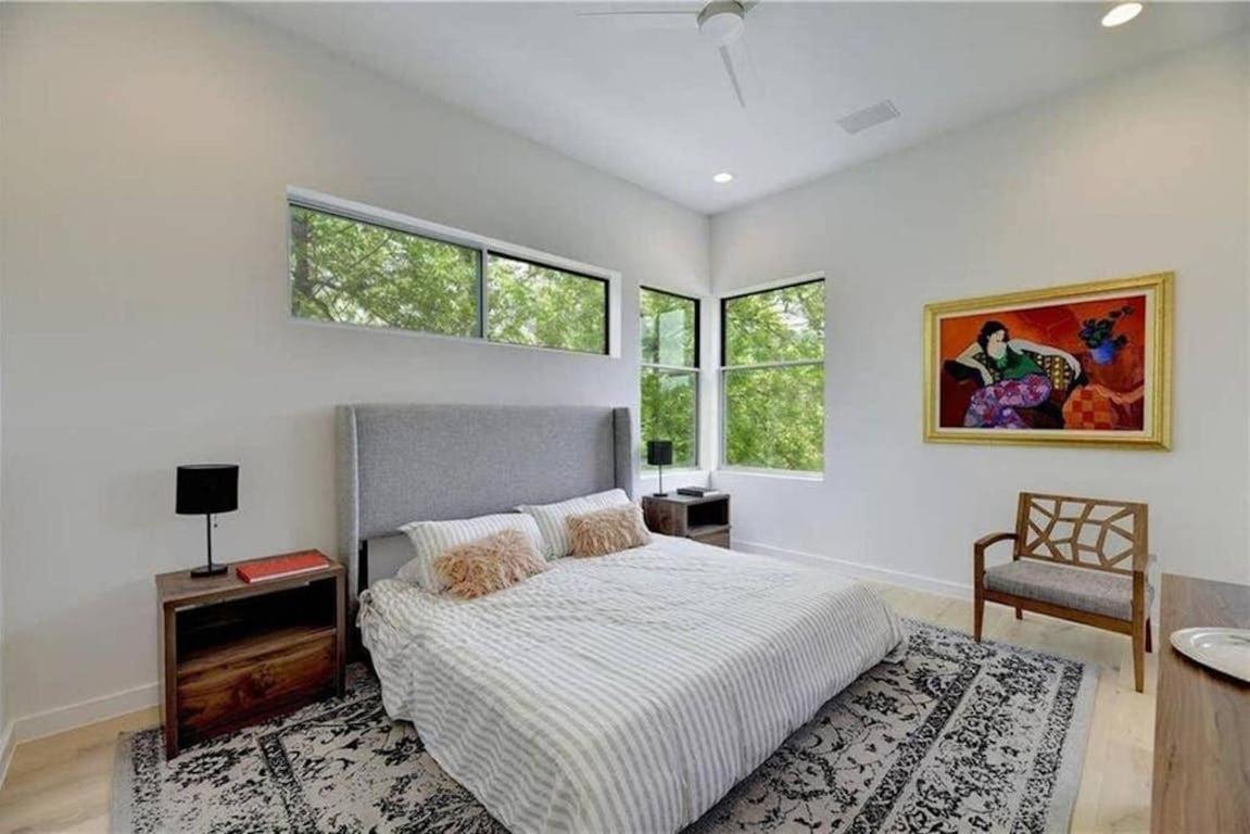 Stunning Modern Home W Pool & Hot Tub In Dt Austin Exterior foto
