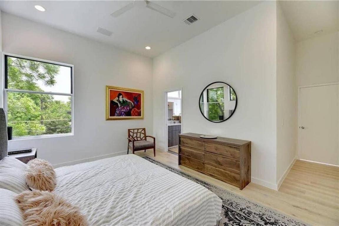 Stunning Modern Home W Pool & Hot Tub In Dt Austin Exterior foto