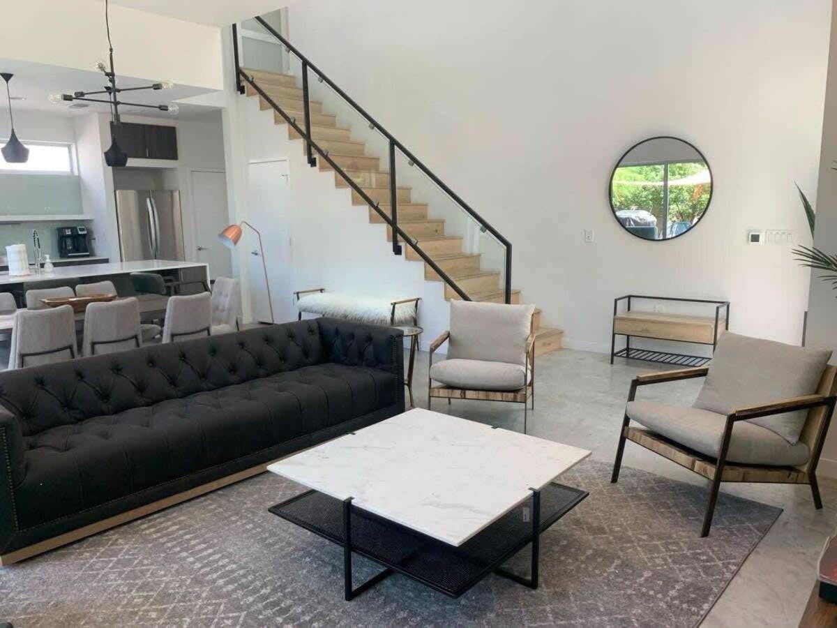 Stunning Modern Home W Pool & Hot Tub In Dt Austin Exterior foto